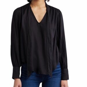 Evereve Cloth & Stone V Neck Tie Blouse Sz Large